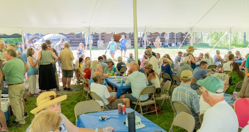 Garden Party crowd